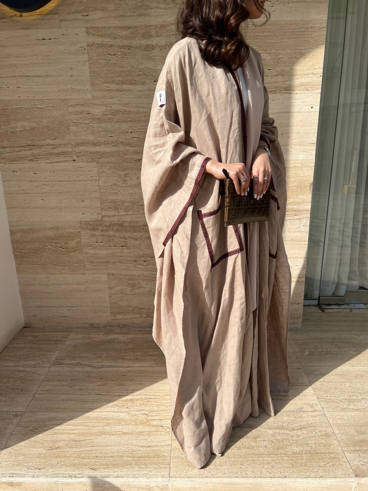 S008 - Mena