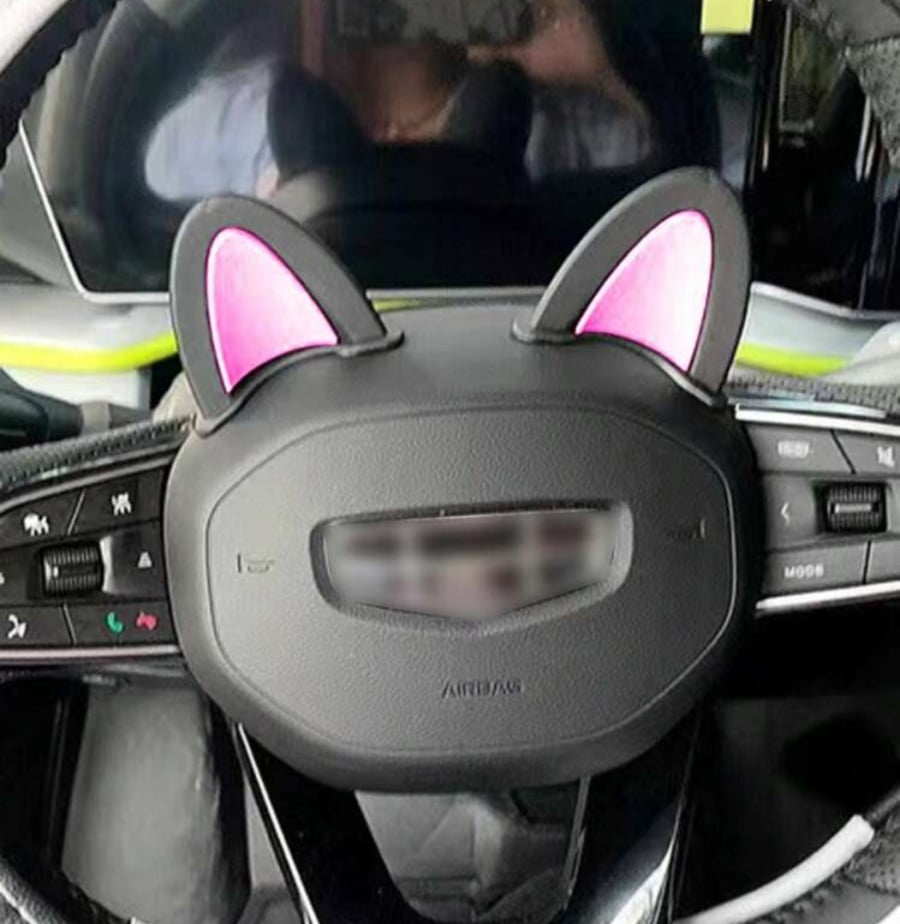 زينة سيارة بشكل اذن القط