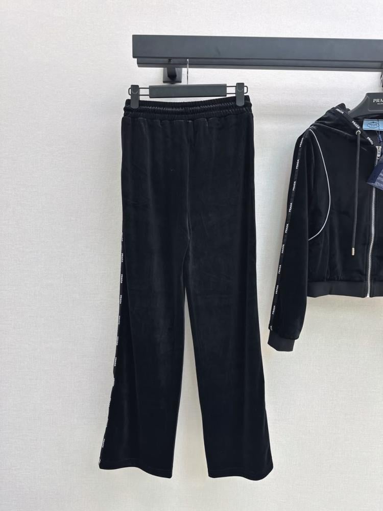 Prada set