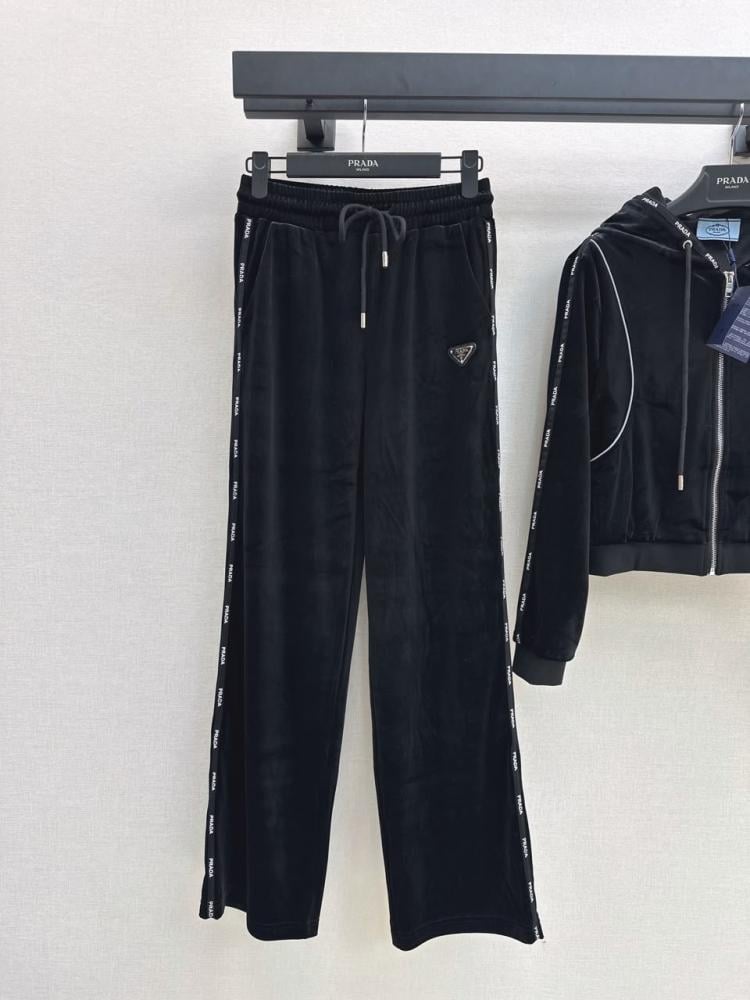 Prada set