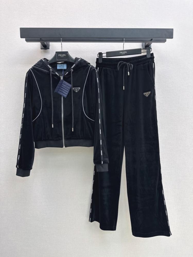 Prada set