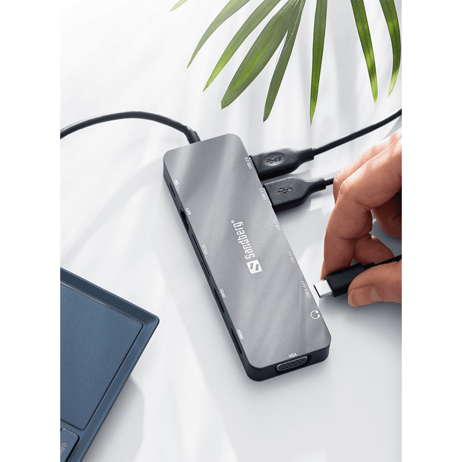 ساندبيرج USB-C 13-in-1 Travel Dock قاعدة توصيل بمدخل USB Type-C