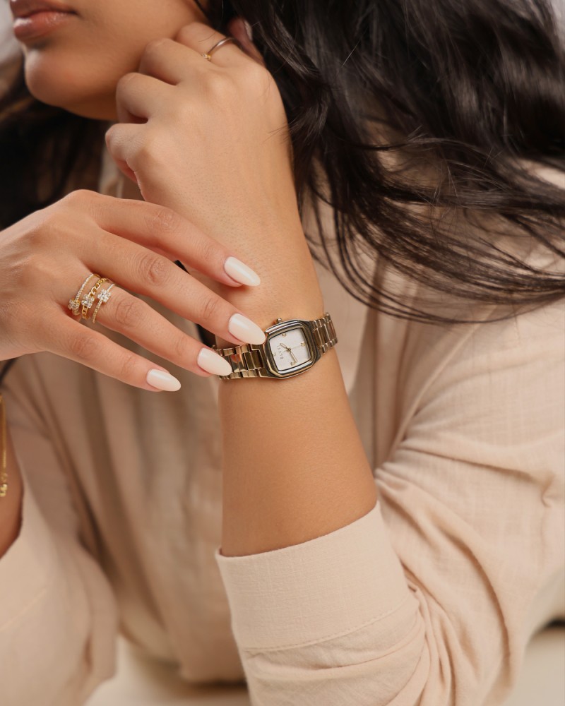 Women's steel watch in gold