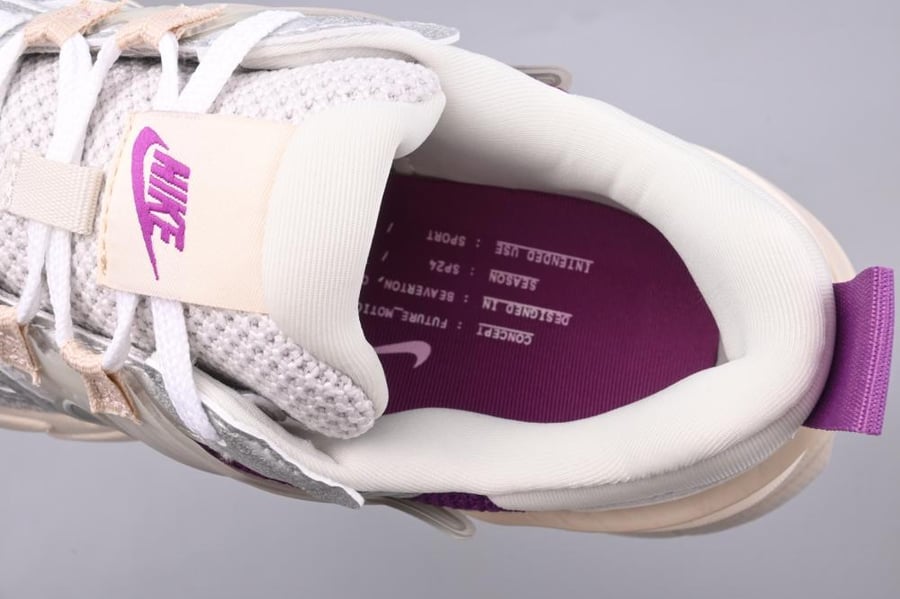 NIKE V2K RUN