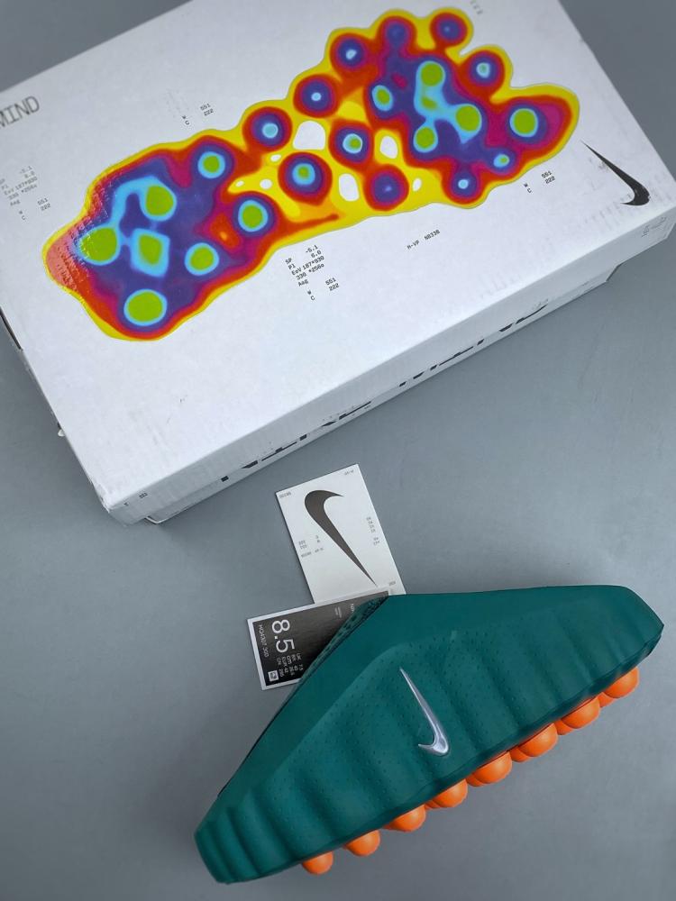 Nike Mind 001
