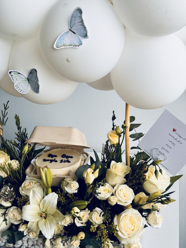 Flowers & cake