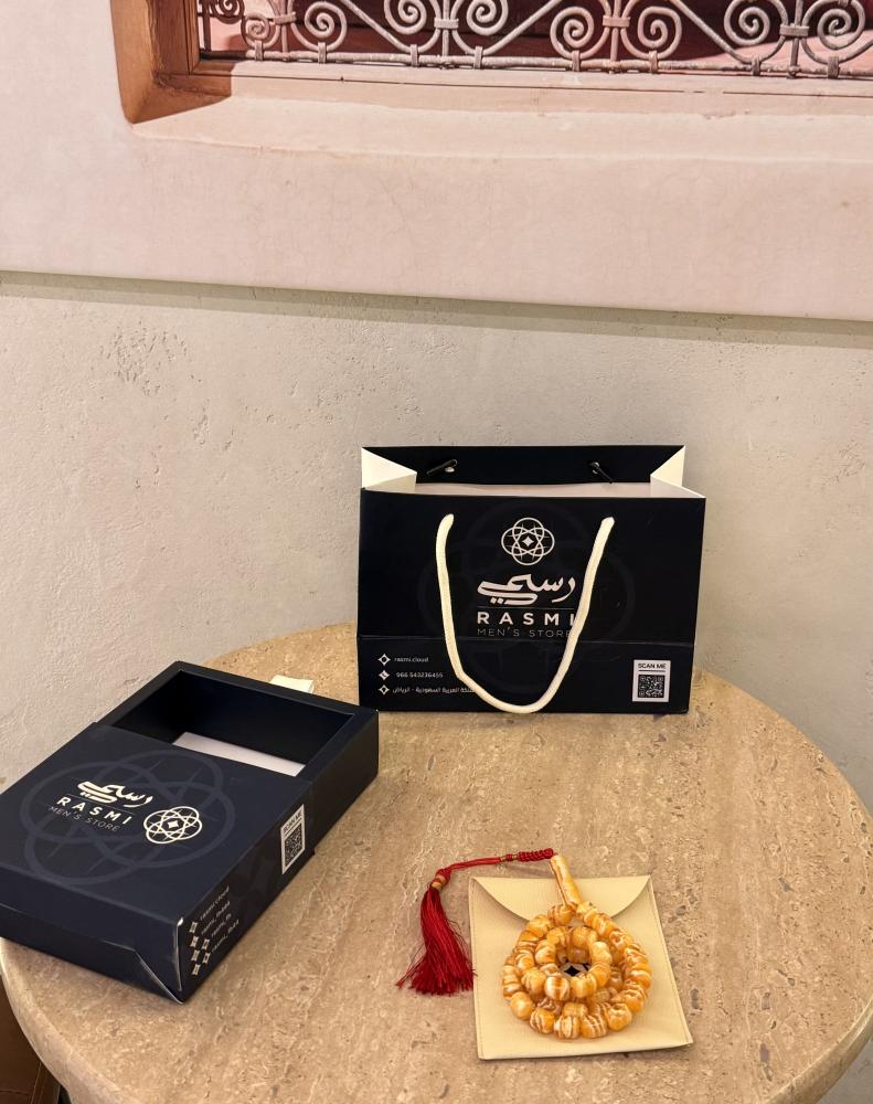 مسباح شبيه كهرمان مشخّط