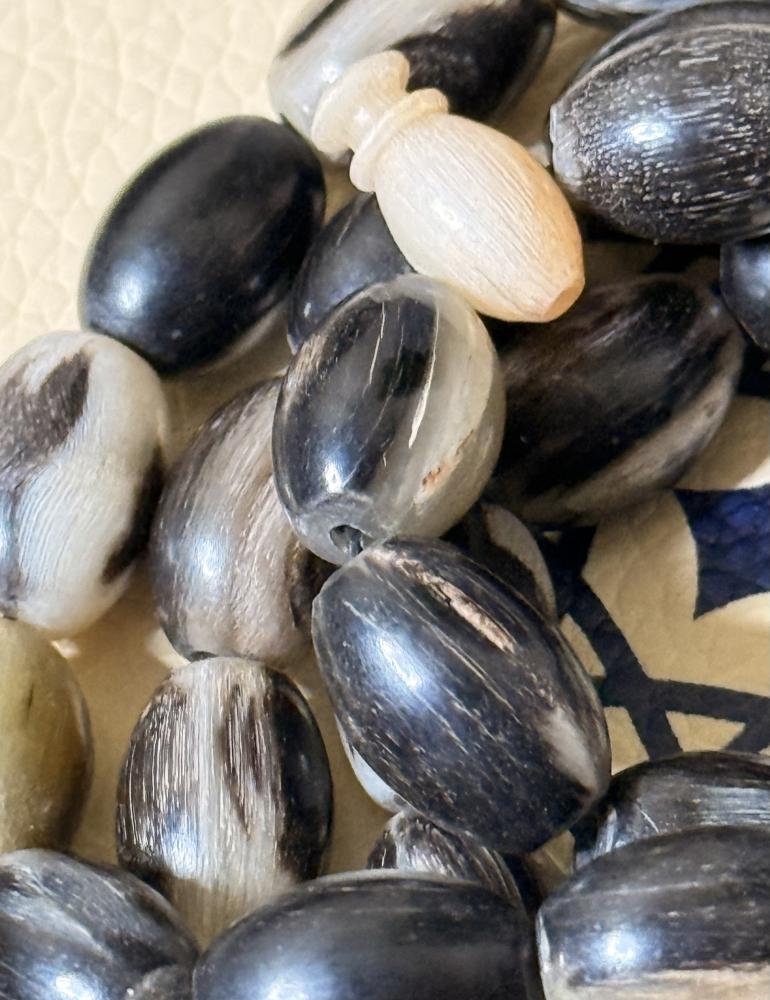 مسباح قرن الضأن قصة بيض الحمام