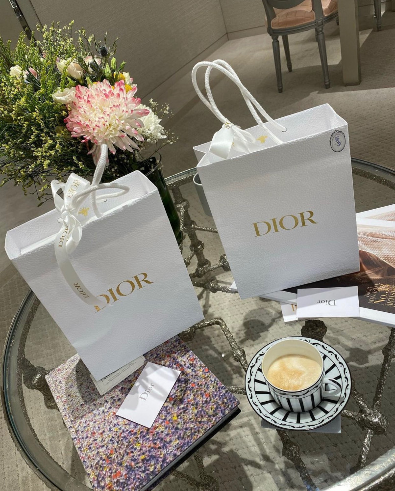 MISS DIOR