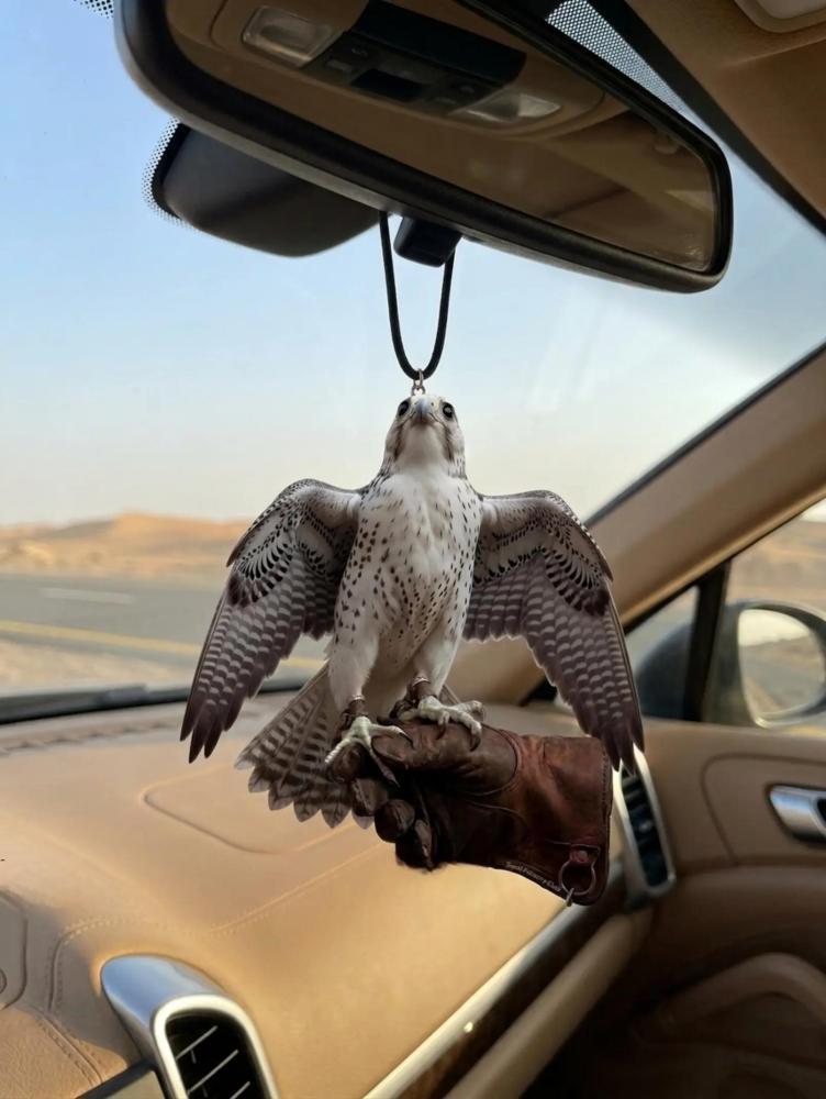 تعليقه الصقر جديد لسيارتك