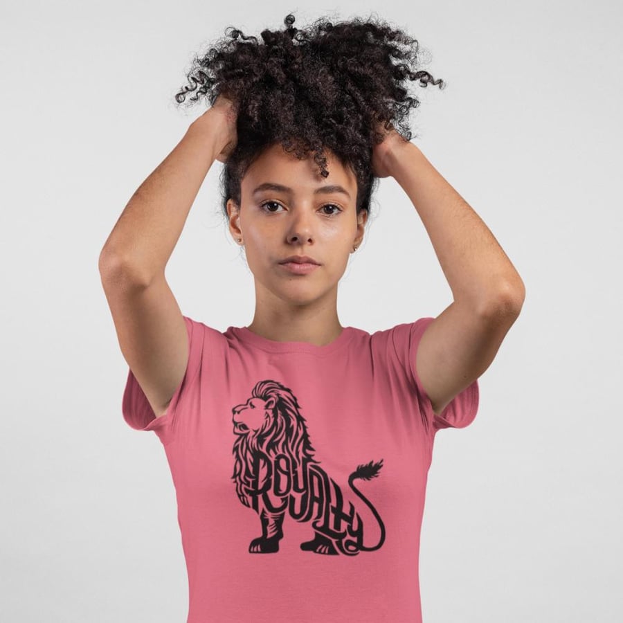 تي شيرت T-Shirt Royalty Lion