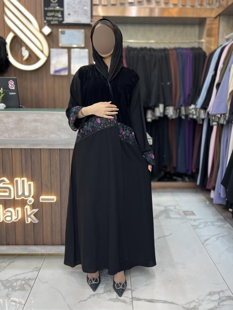 B430 عباية جيلان قصه كلوش قماش مخمل