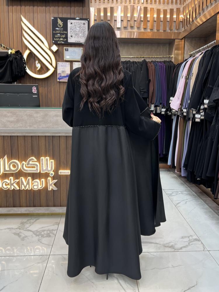 B414 عبايه بنين قصه دبل كلوش شغل ناعم بقماش كريب صيفي كوري لون اسود