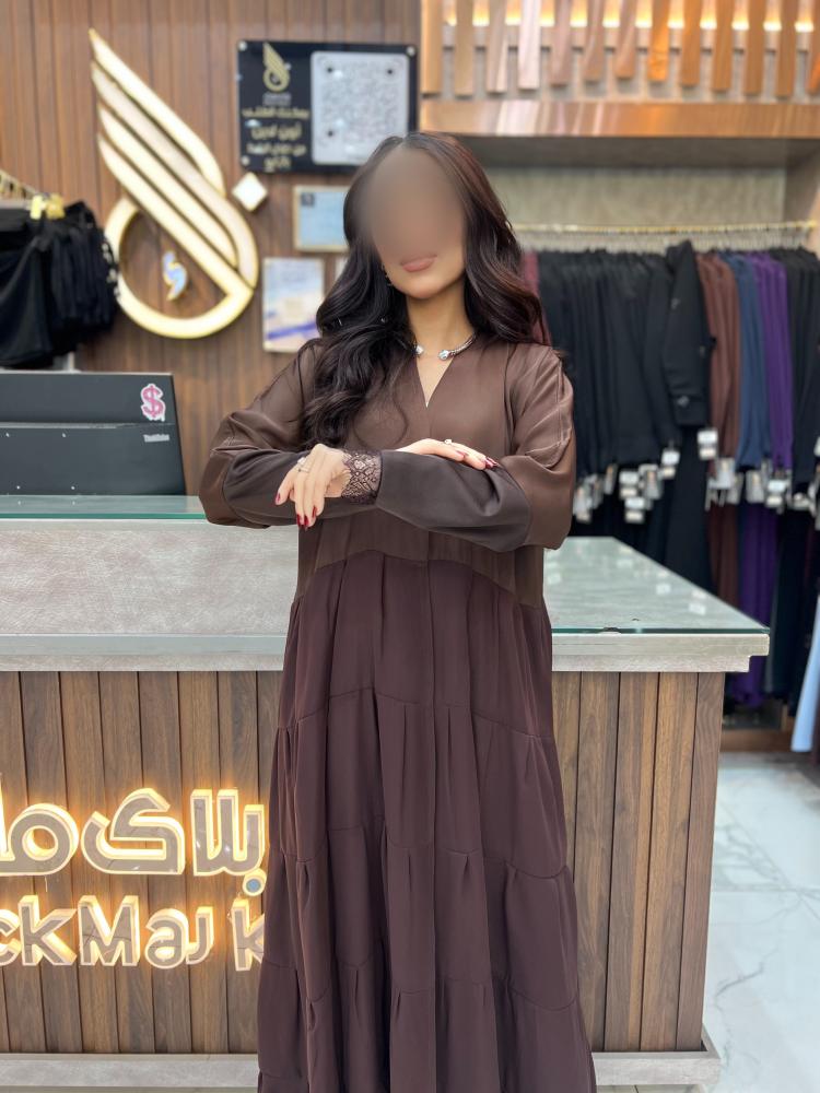B410 عبايه جودي قصه دبل كلوش طبقات كسرات لون بني