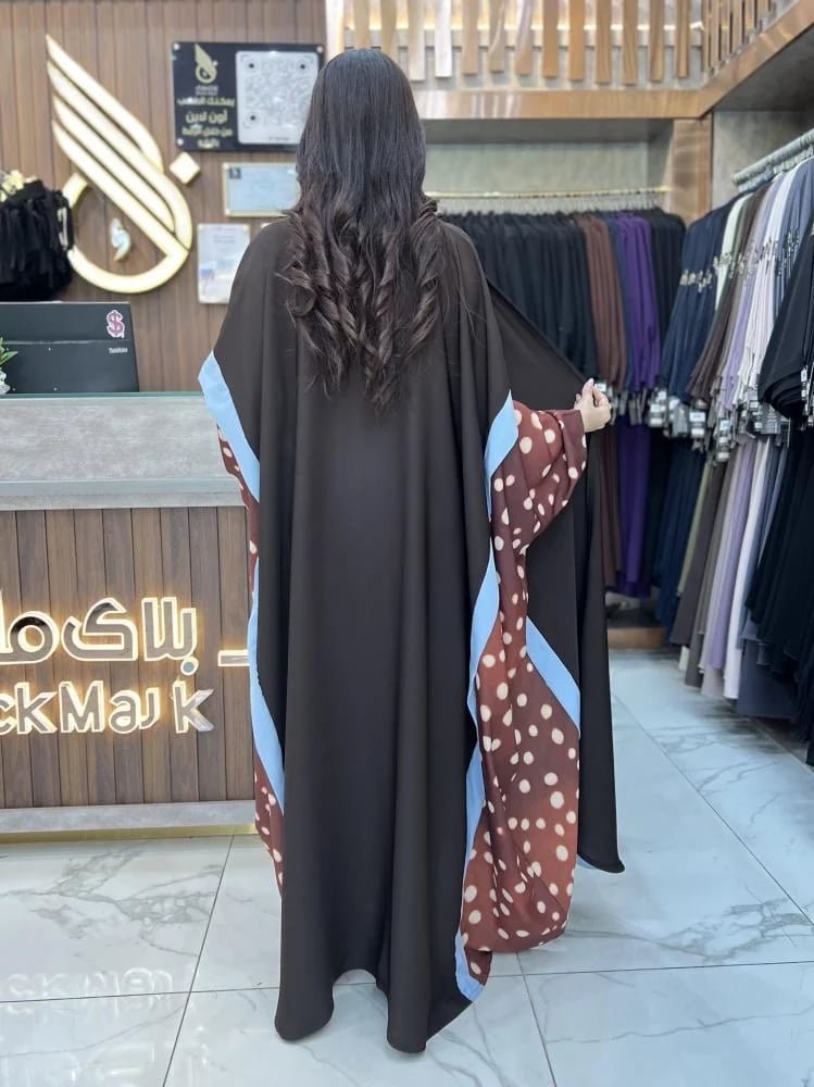 B450 عباية ظبيه قصه بشت بقماش رموش