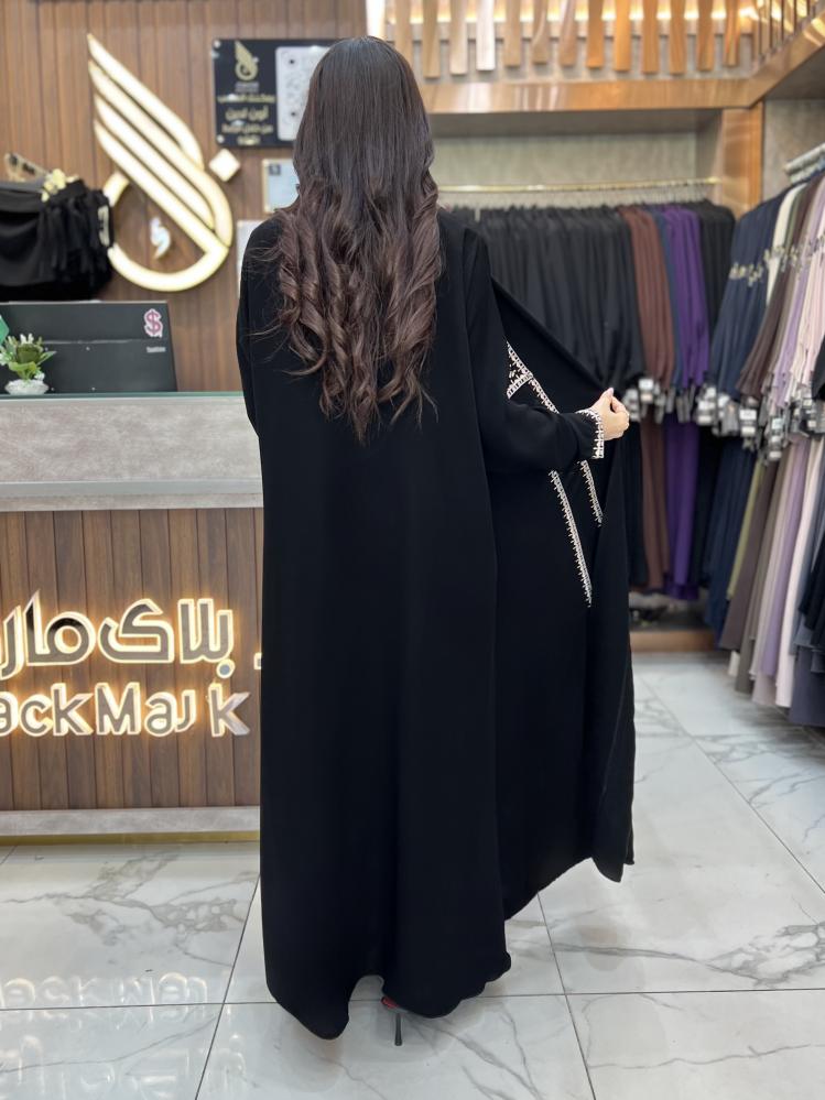 B452 عباية لمياء قصه نص كلوش قماش كريب ملكي بتطريز ملون