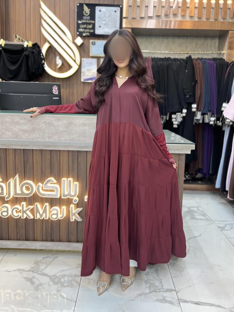 B409 عبايه جودي قصه دبل كلوش طبقات كسرات لون عنابي