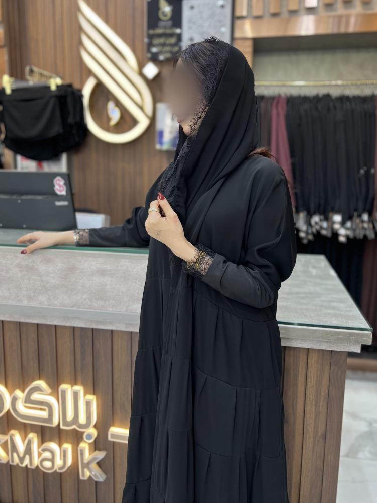 B411 عبايه جودي قصه دبل كلوش طبقات كسرات لون اسود