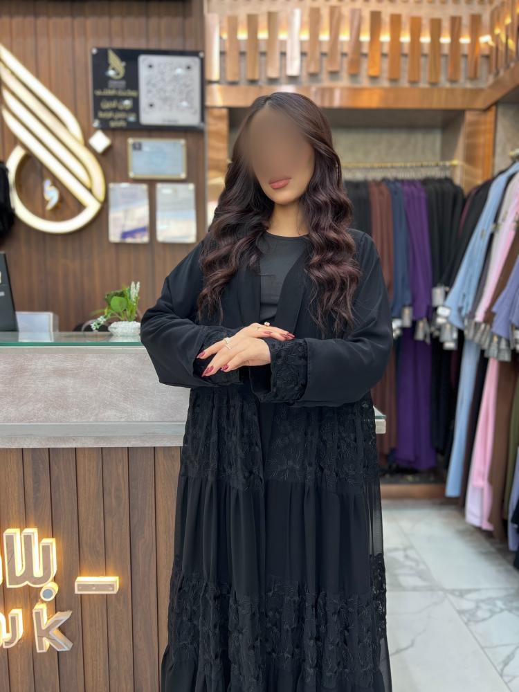 B417 عبايه شيراز قصه دبل كلوش تطريز اسود فاخر بقماش  شيفون جرجيت كوري