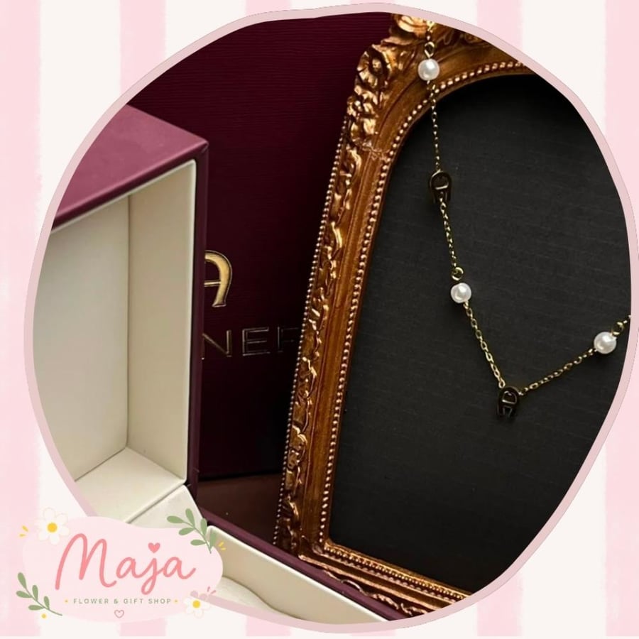 طقم AIGNER بلونين