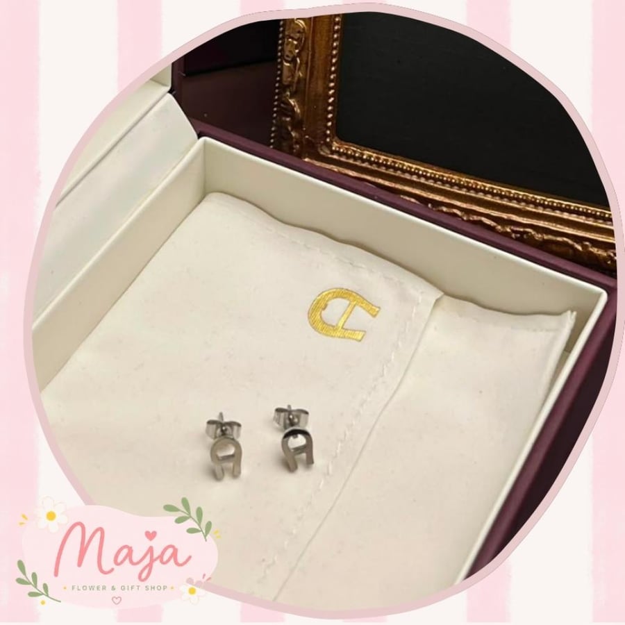 طقم AIGNER بلونين