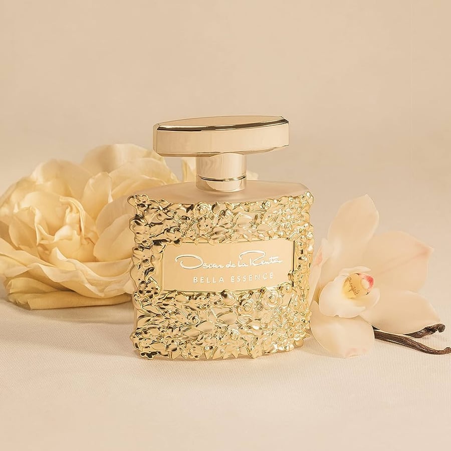 Bella Essence Oscar de la Renta