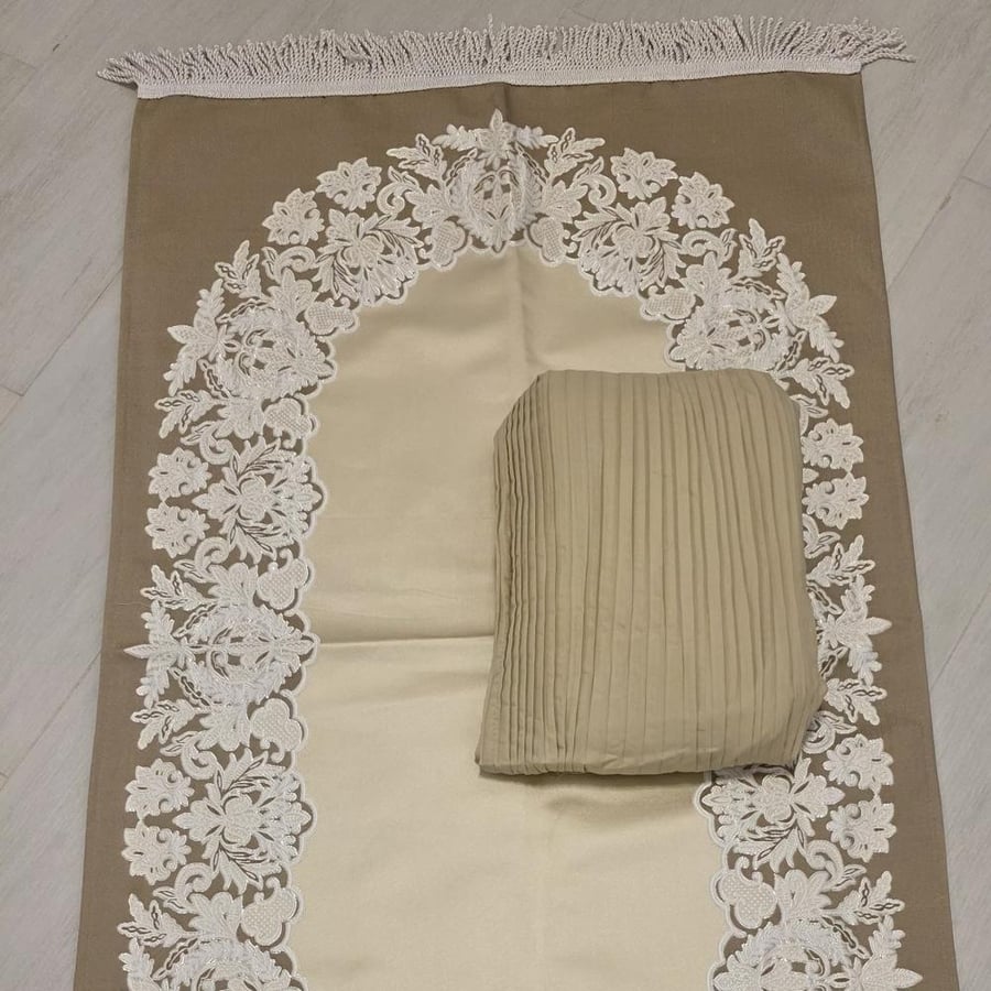 طقم صلاة مشجر