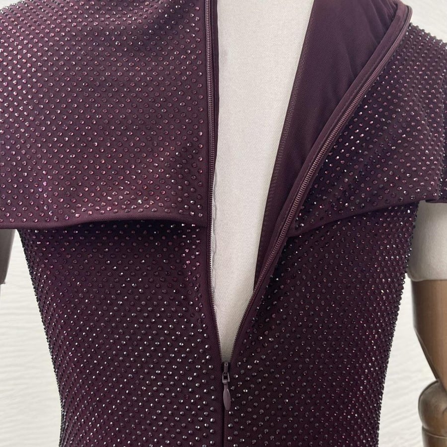 لفية فستان سهرة self portrait سحاب خفي تصميم مبطن