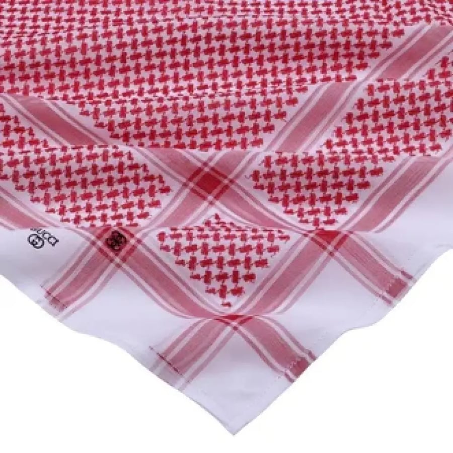 ثلاث اشمغة بسعر واحد عروض اليوم الوطني من شماغ ماركاتي