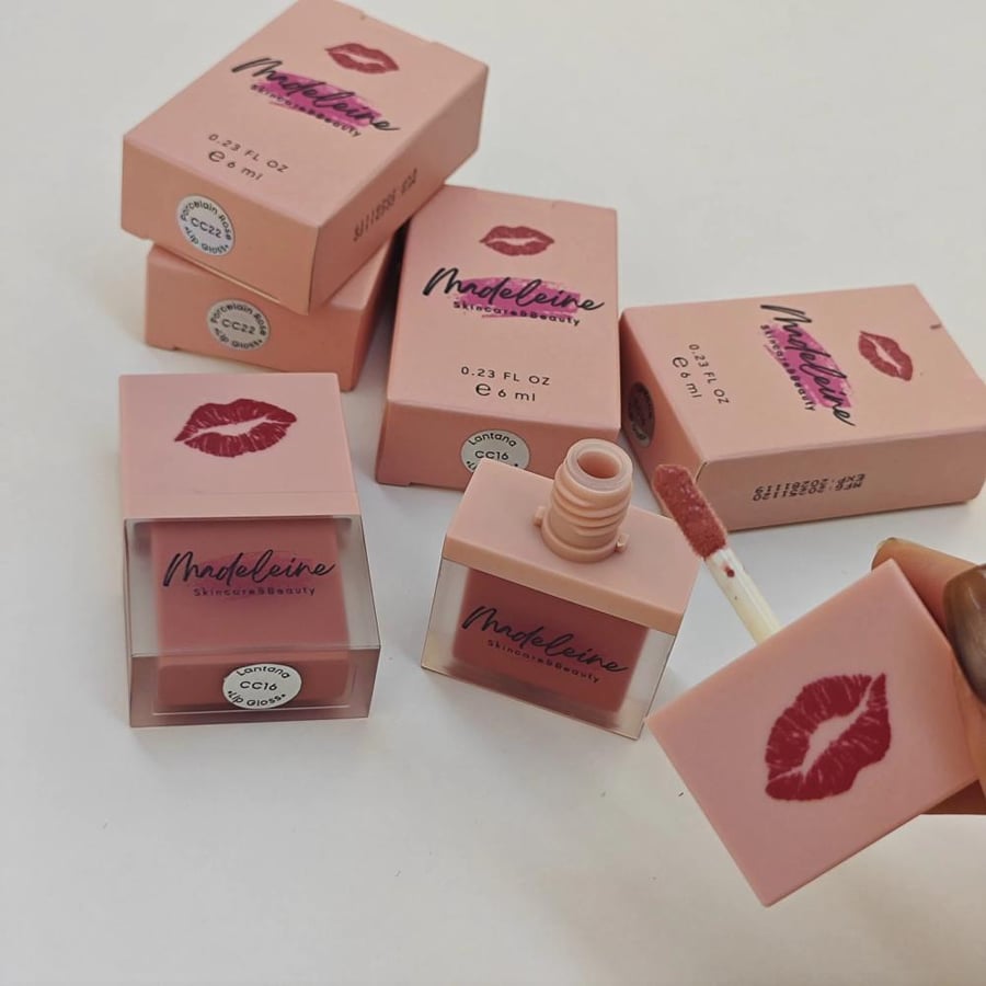 Lip gloess حبة
