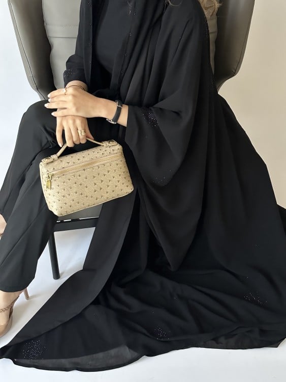 عباية شيرين