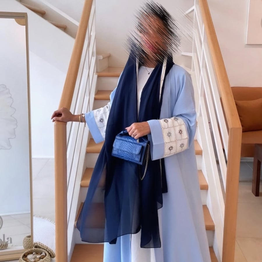 Seela Abaya