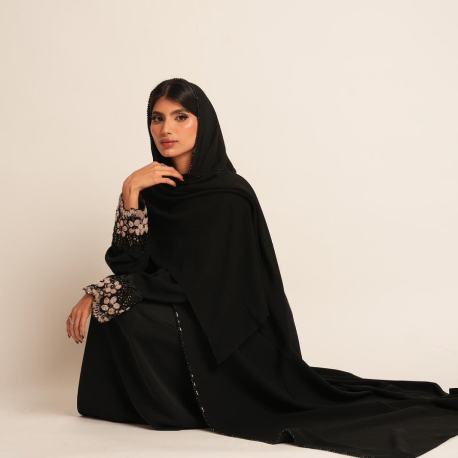 Abaya: 174