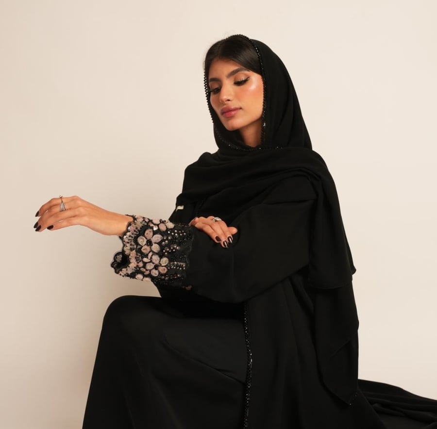 Abaya: 174