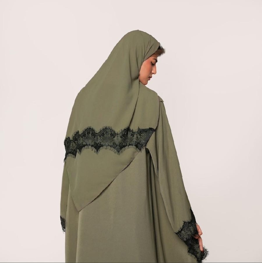 Abaya: 183