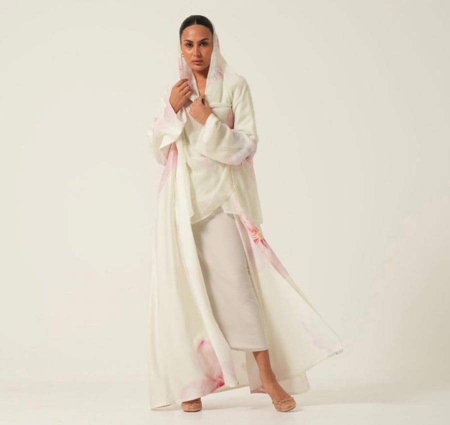 Abaya: 141