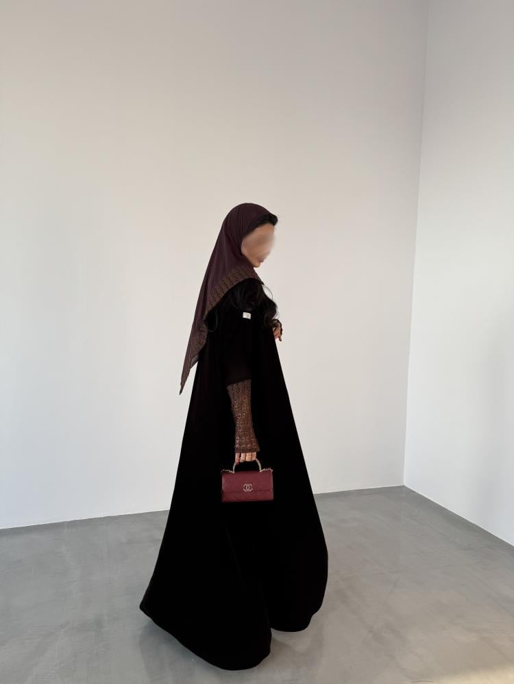 Abaya: 203