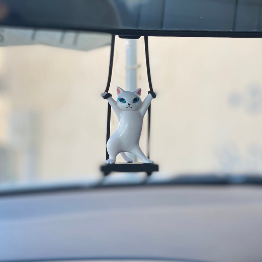 تعليقه قطوه بيضاء