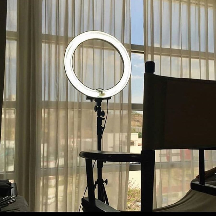 The famous ring light, mobile phone photography aid, 26 cm size