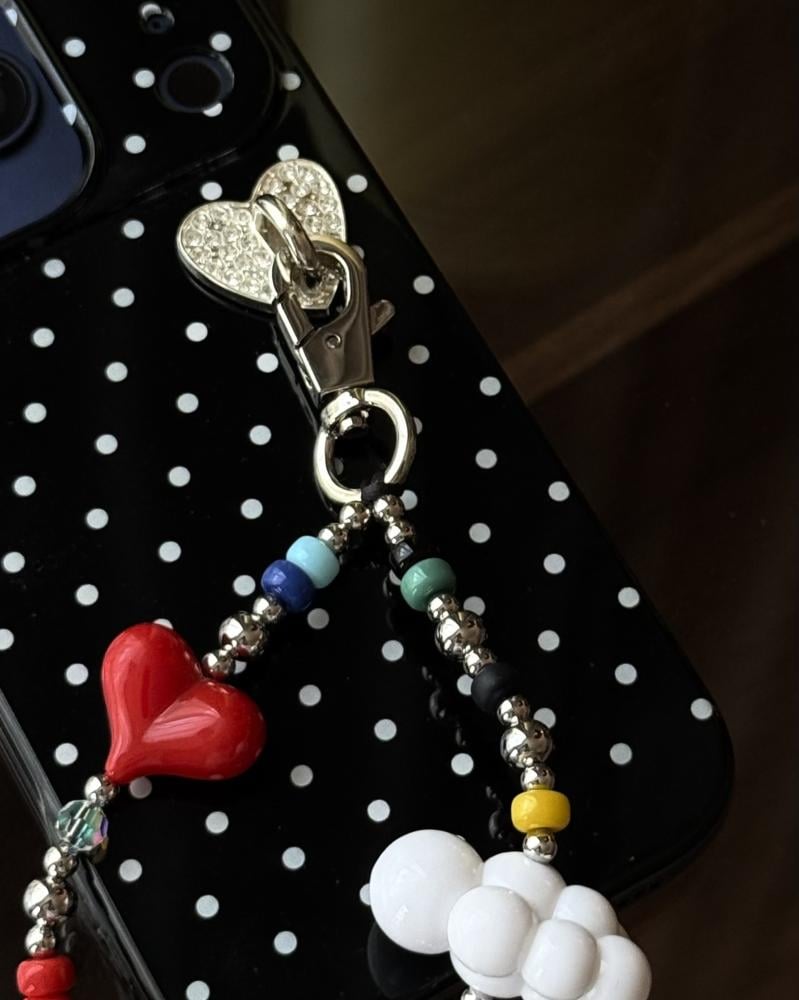 Decorative heart-shaped hooks in silver ر.س   اختر تصنيف المنتج                    اضف تصنيف                                 ستظهر تصنيفات محلي بعد حفظ بيانات المنتج الأساسية                               بيانات المنتج                             حفظ     