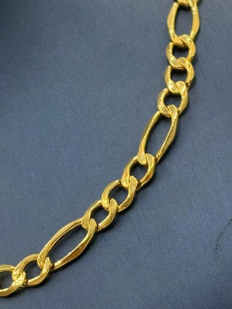 سلاسل ذهب عيار 18 فخمة - مجوهرات قصر المدينة للذهب - الدمام