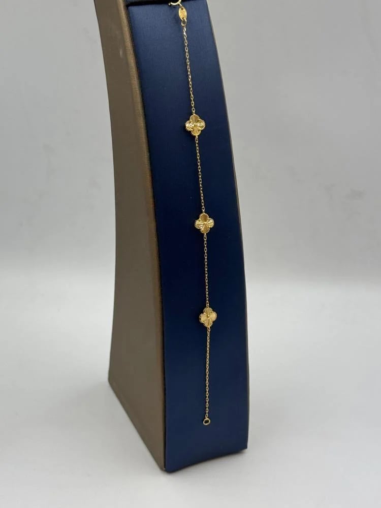 SET 18K - عقد واسوارة عيار 18
