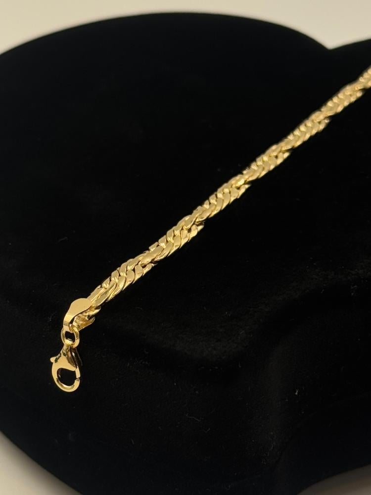 اسوارة ذهب عيار 18