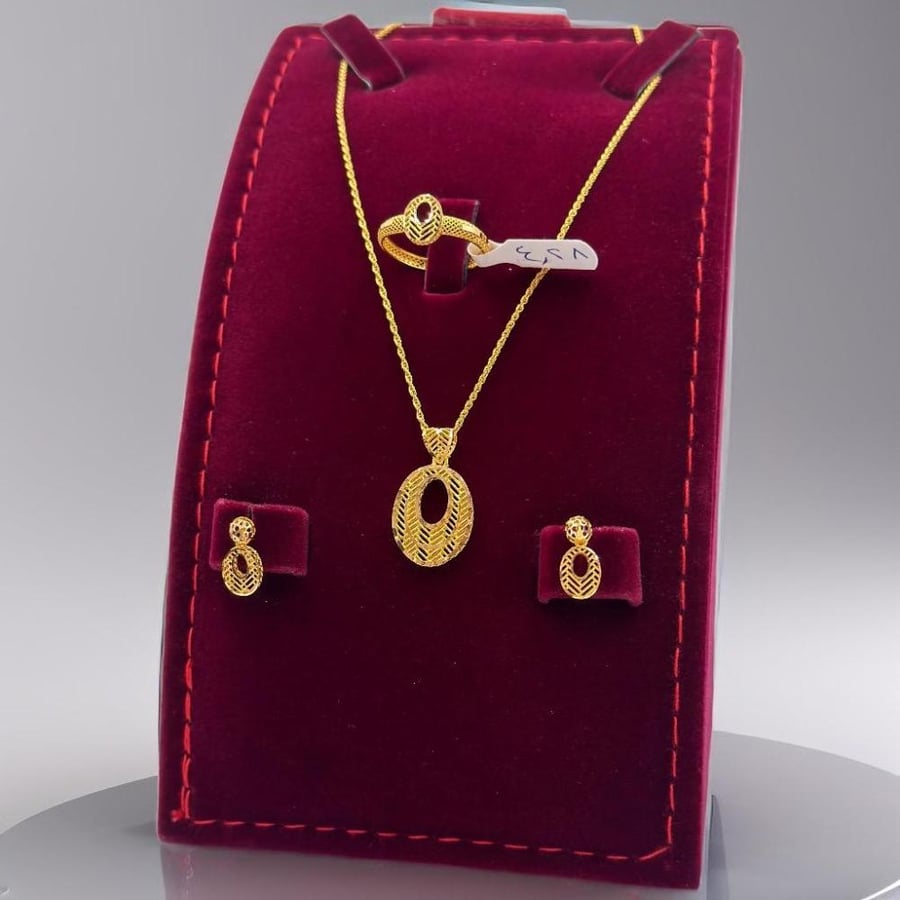 طقم ذهب عيار 21