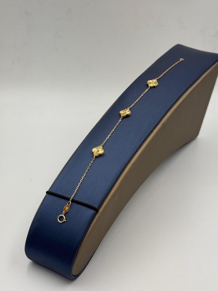 SET 18K - عقد واسوارة عيار 18