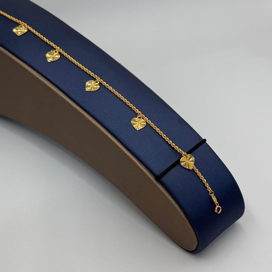 اسوارة قلب ذهب عيار 18