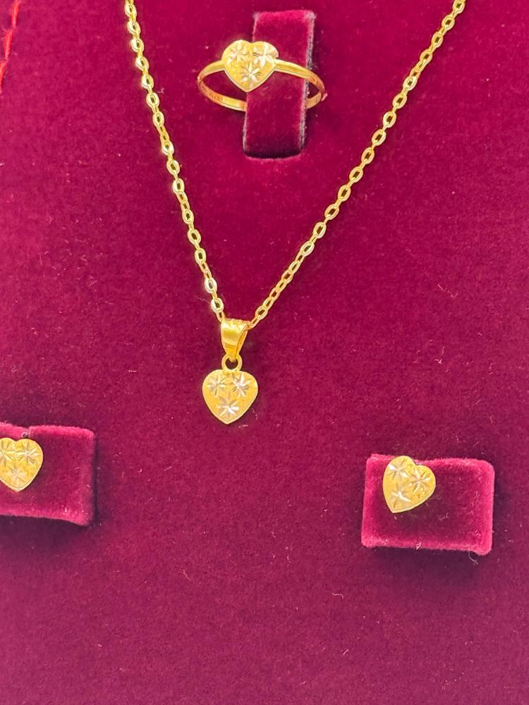 SET  18K - طقم  عيار 18