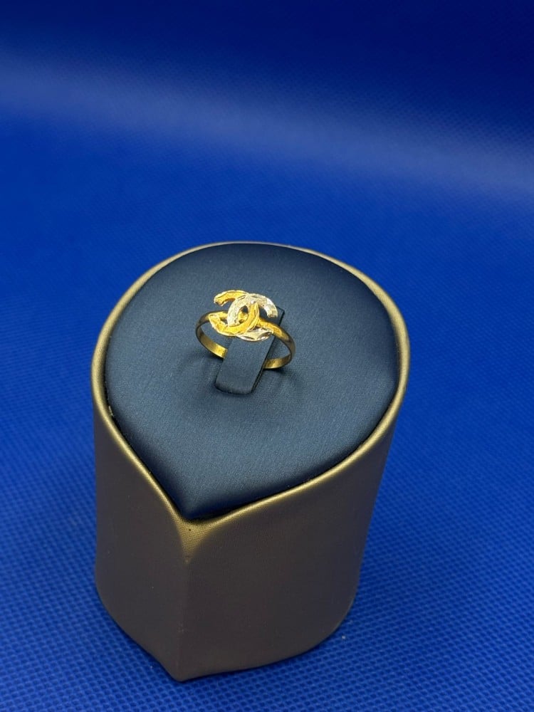 Ring 18K- 1.14g