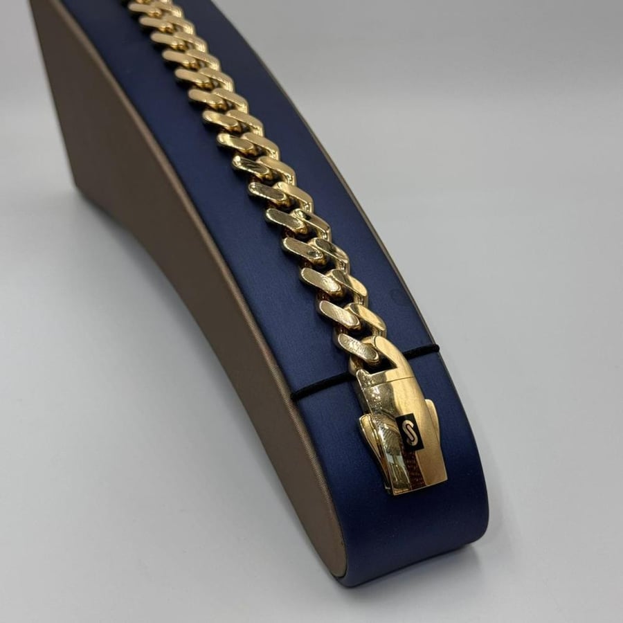 اسوارة موناكو عيار 18