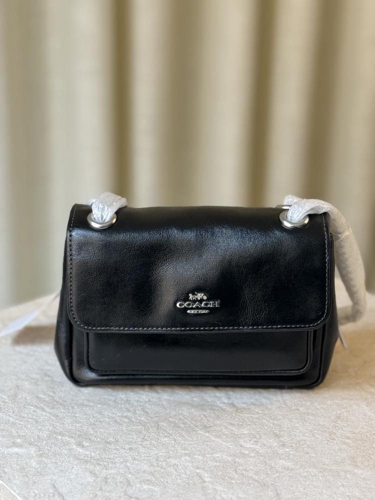 Elodie Crossbody Bag 18